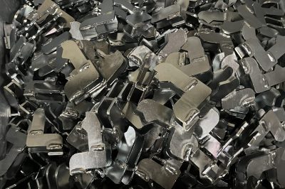 Zingage Blanc pour éléments de coffrage dans l'Ain